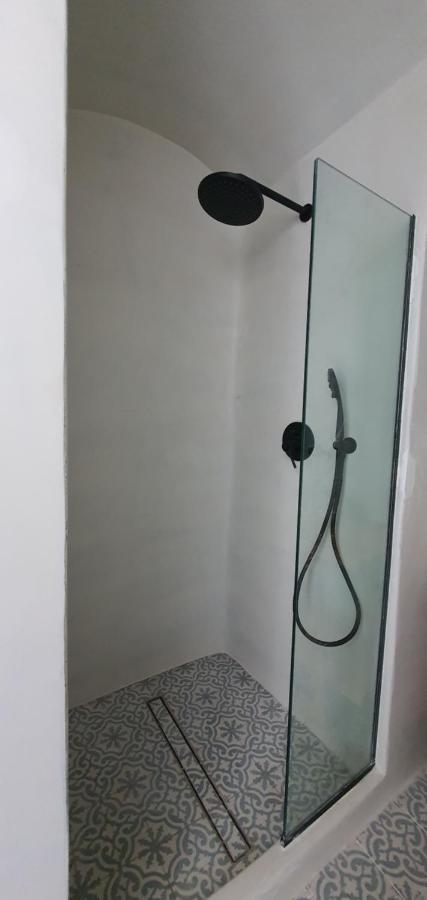 Halki Sea Breeze - A Waterfront Villa Екстер'єр фото