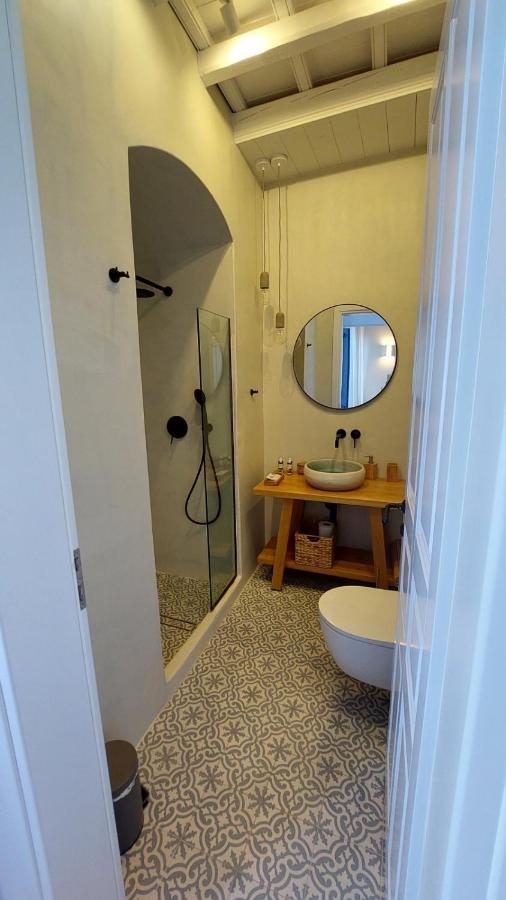 Halki Sea Breeze - A Waterfront Villa Екстер'єр фото