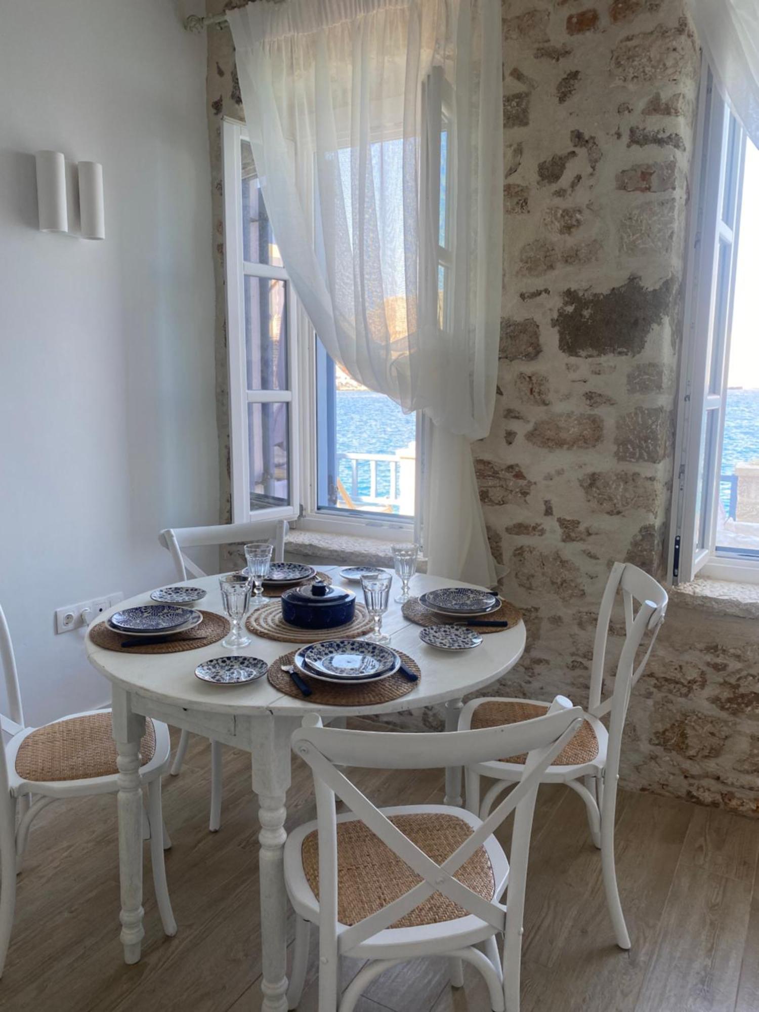 Halki Sea Breeze - A Waterfront Villa Екстер'єр фото